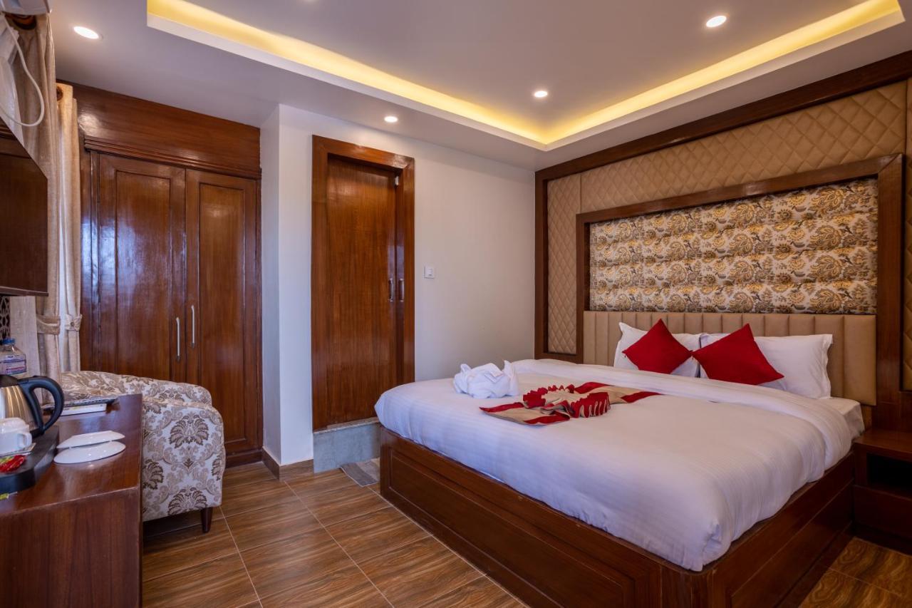 Airport Himalaya Boutique Hotel Kathmandu Ngoại thất bức ảnh
