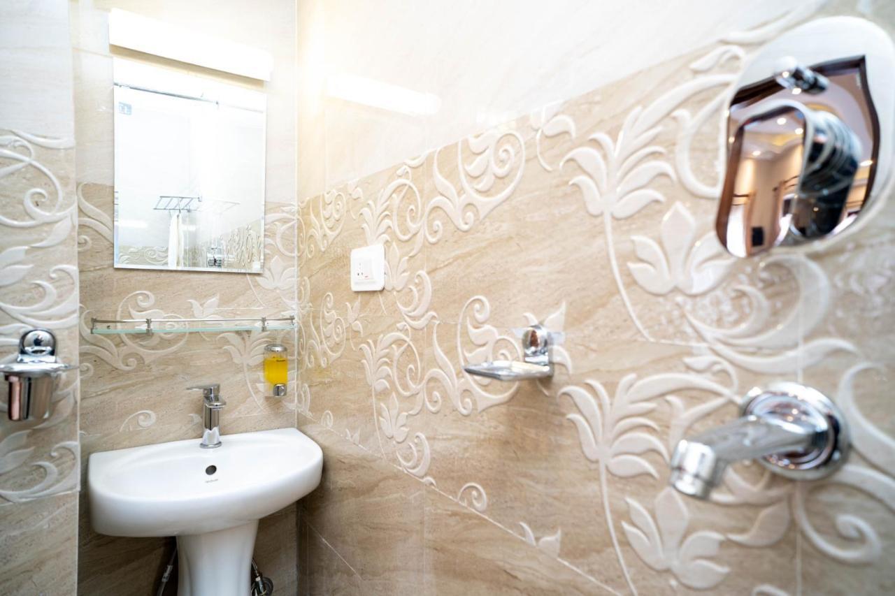 Airport Himalaya Boutique Hotel Kathmandu Ngoại thất bức ảnh