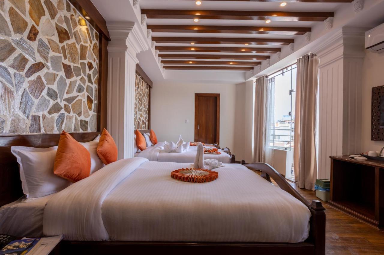 Airport Himalaya Boutique Hotel Kathmandu Ngoại thất bức ảnh