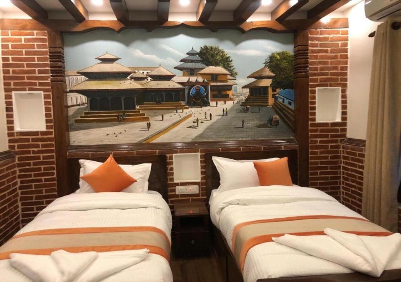 Airport Himalaya Boutique Hotel Kathmandu Ngoại thất bức ảnh