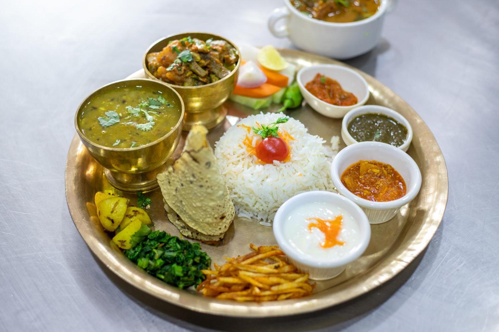 Airport Himalaya Boutique Hotel Kathmandu Ngoại thất bức ảnh