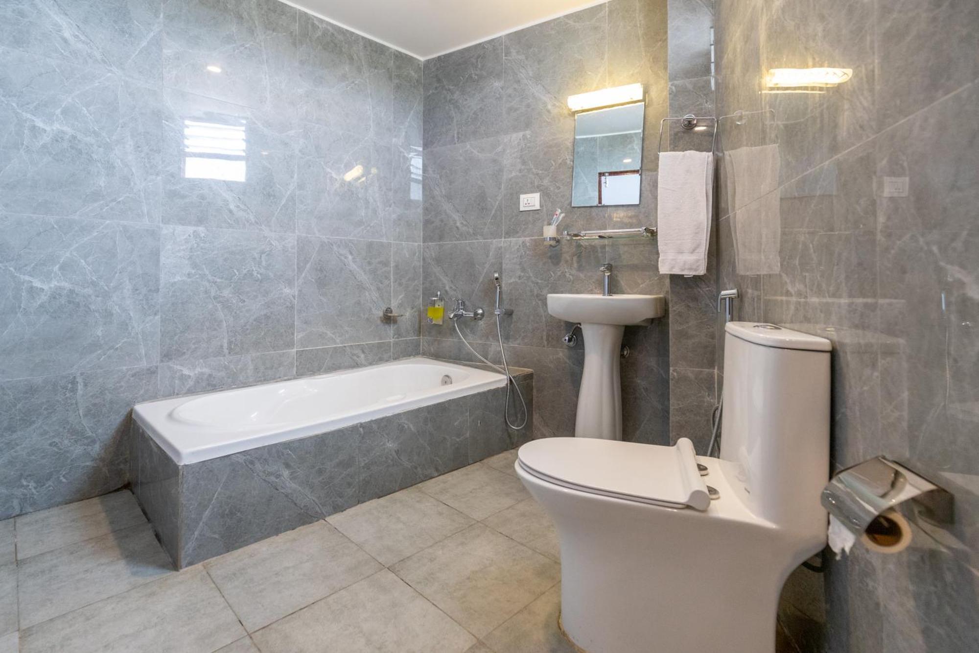 Airport Himalaya Boutique Hotel Kathmandu Ngoại thất bức ảnh